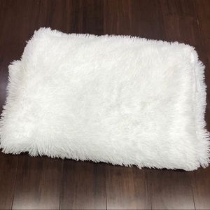 White Fluffy Blanket